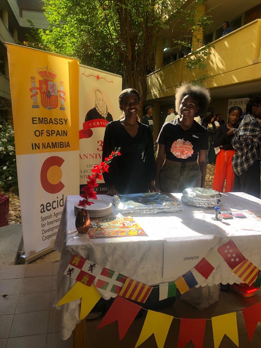 Embajada de España en Namibia tweet media