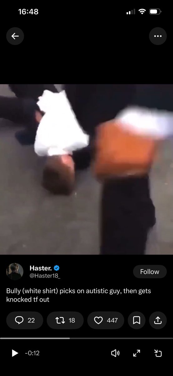 ZConno1's tweet photo. @MccrayJeff39744 @Fitzgerald42019 @Haster18_ Because that’s the hand of the dude kicking him? https://t.co/2dzN55nRmP