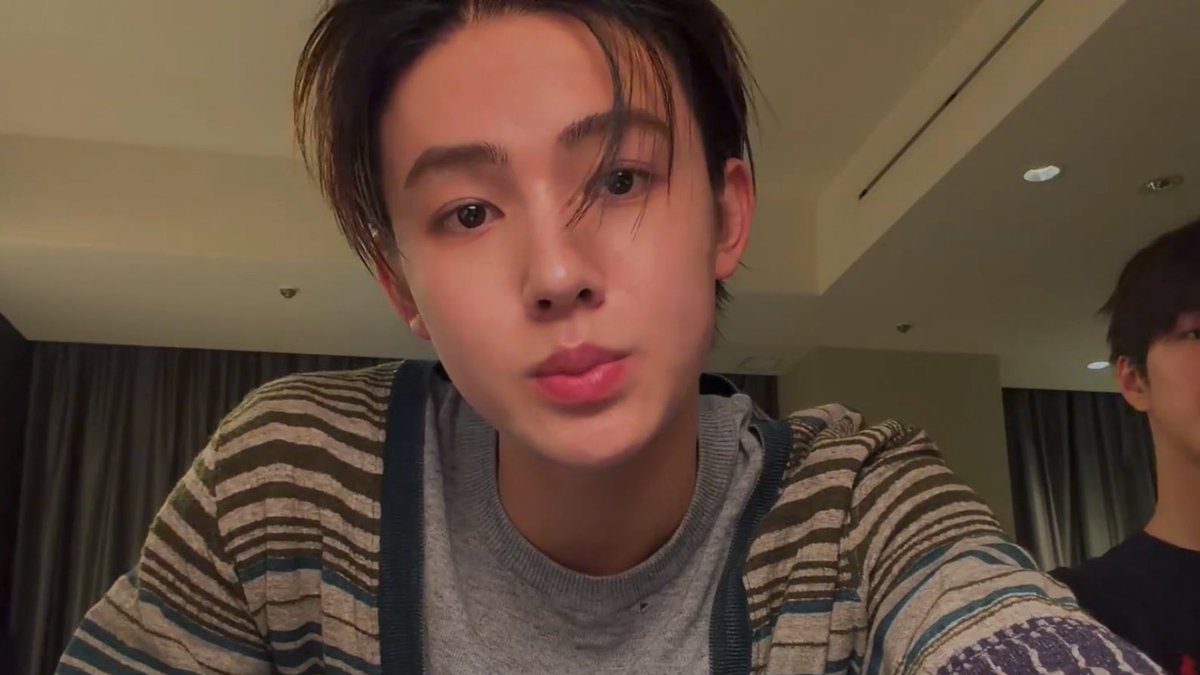 seonghyeon pics tweet media