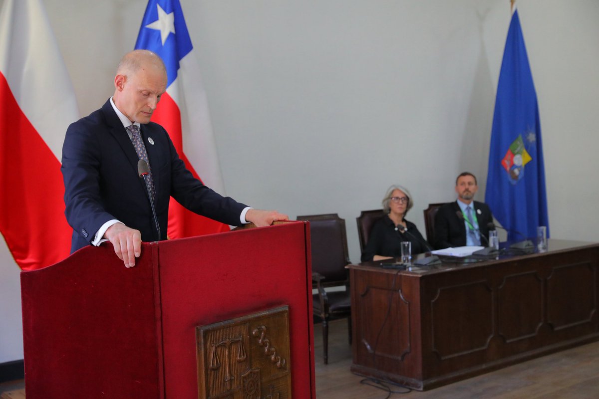 PLenChile tweet media