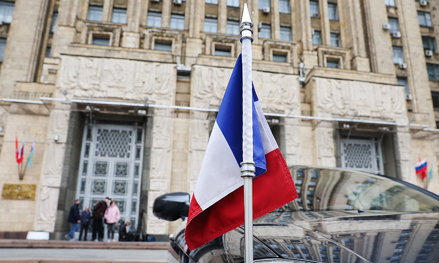 ⚡️⚡️Russia's foreign ministry summons British &amp; French envoys over Ukrainian strikes on Bryansk region 

An 'unequivocal condemnation' of the strikes was demanded — the missiles were British and French made

'Failure to do so will be considered solidarity with TERRORIST methods'