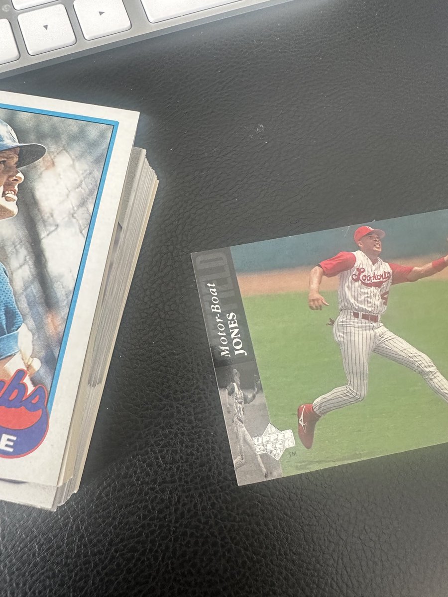 Rorz Cards tweet media