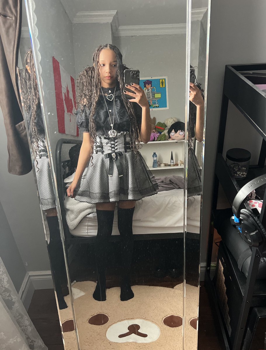 iris❄️👁️ tweet media