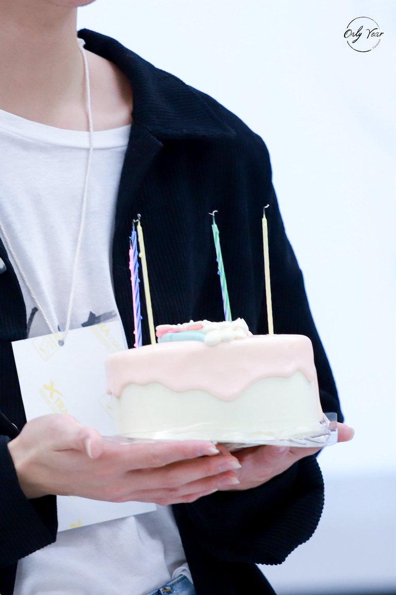 Only_YearPS tweet media