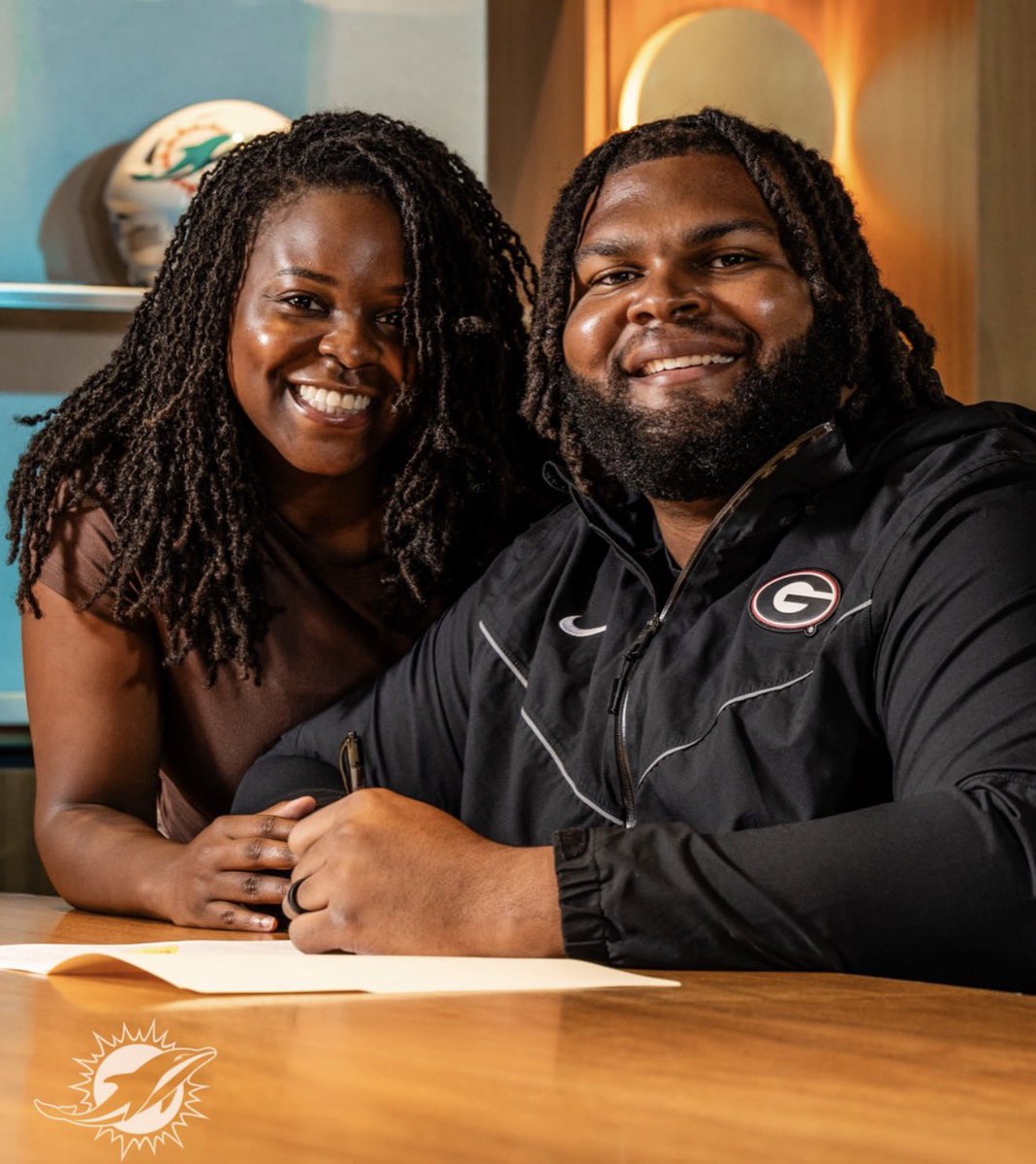 Jamaree Salyer ♠️ tweet media