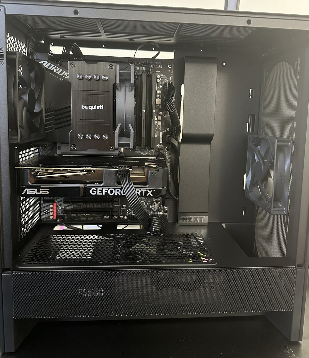 Larry Jones tweet media