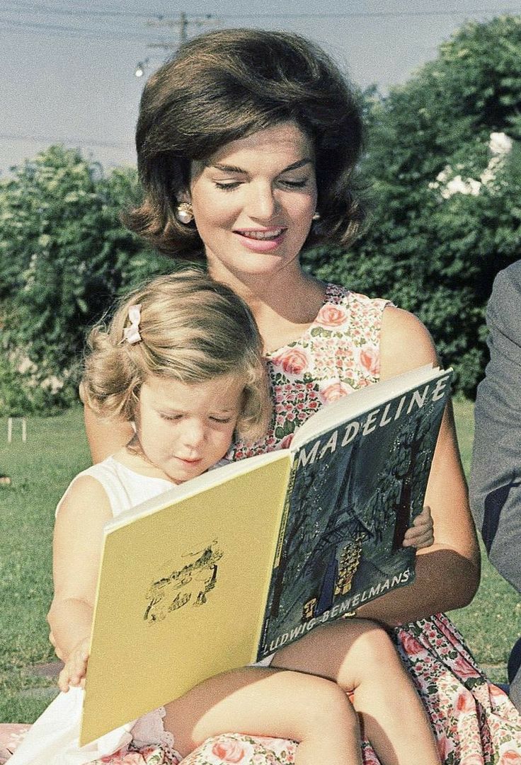 John Fitzgerald Kennedy Jr tweet media