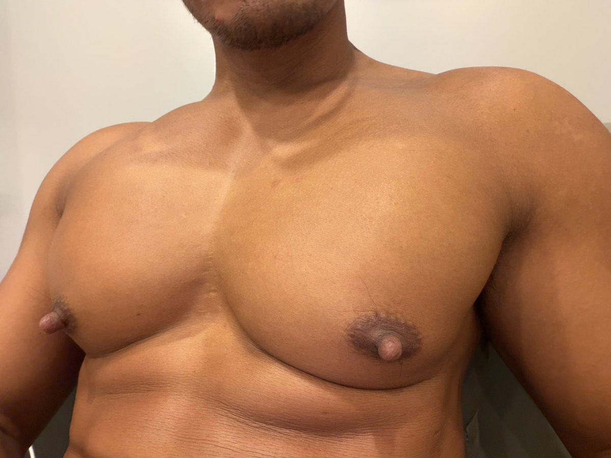 チン肉マン tweet media