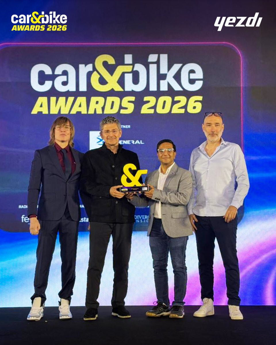 yezdiforever tweet media