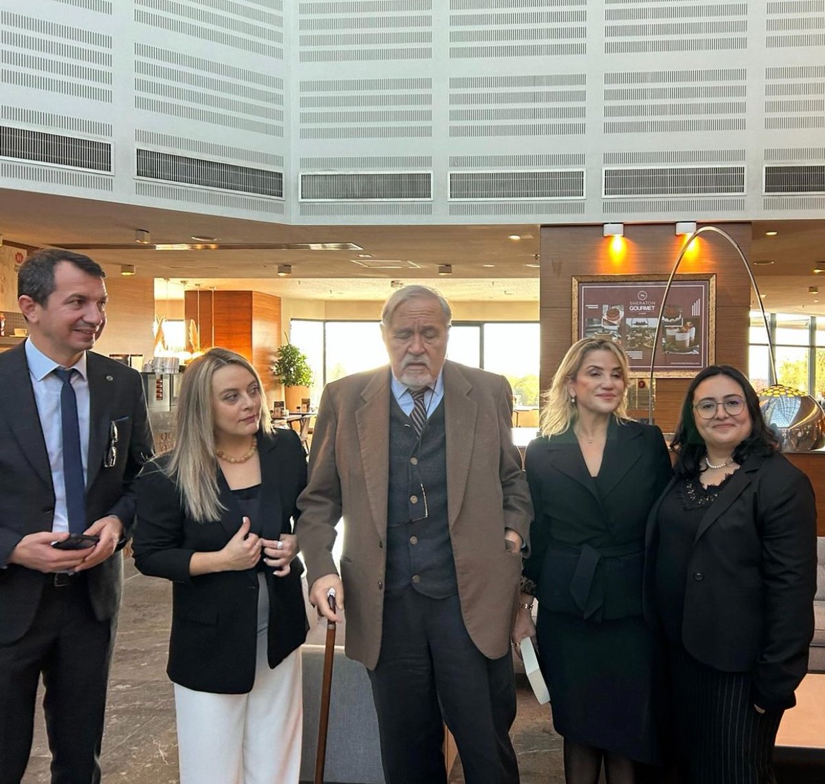 akanp_'s tweet photo. Buyuk degerlerimizden Saygideger Hocamiz Sayin Prof.Dr.Ilber Ortayli’yi kaybetmenin derin uzuntusu icindeyim.Deniz Ticareti ve Sigorta Hukuku Tarihi Uluslararasi Sempozyumumuzun acilisini degerli hocamizin tesrifleriyle gerceklestirmistik.Yeri doldurulamaz.Allah rahmet eylesin🙏🏻 https://t.co/mlHsnY84gq