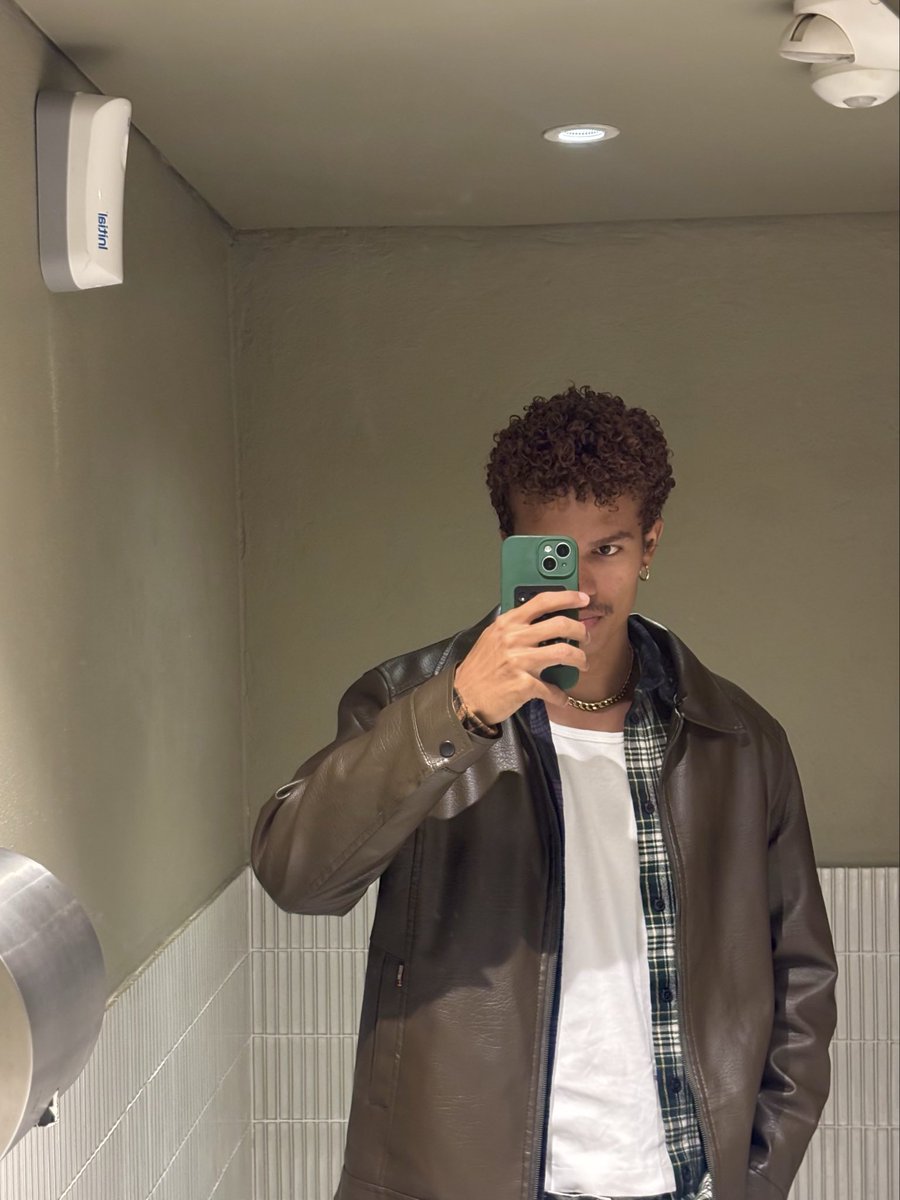 Edewis Lossin 🍥 tweet media