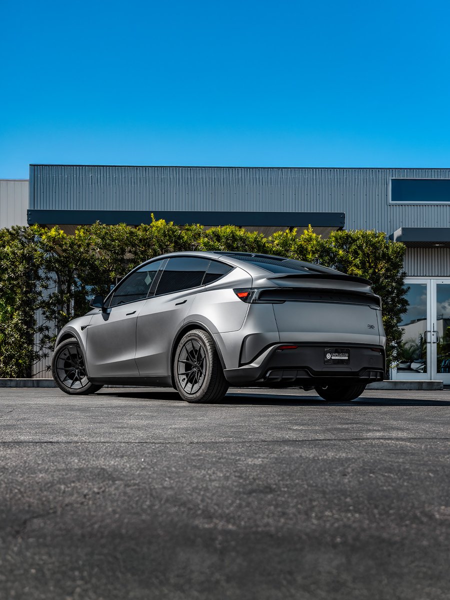 UNPLUGGED PERFORMANCE tweet media