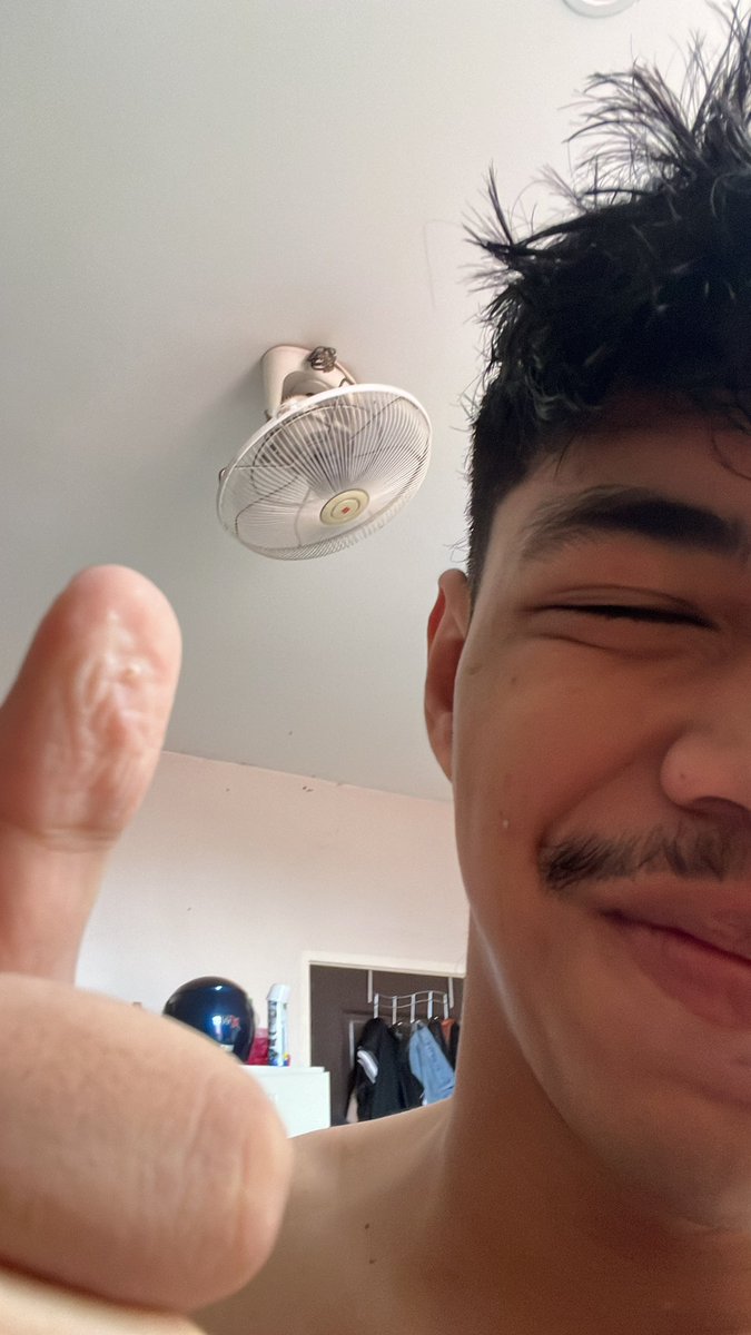 Harithszz's tweet photo. Jenis senyum hilang mata https://t.co/cRy0SwIdMP