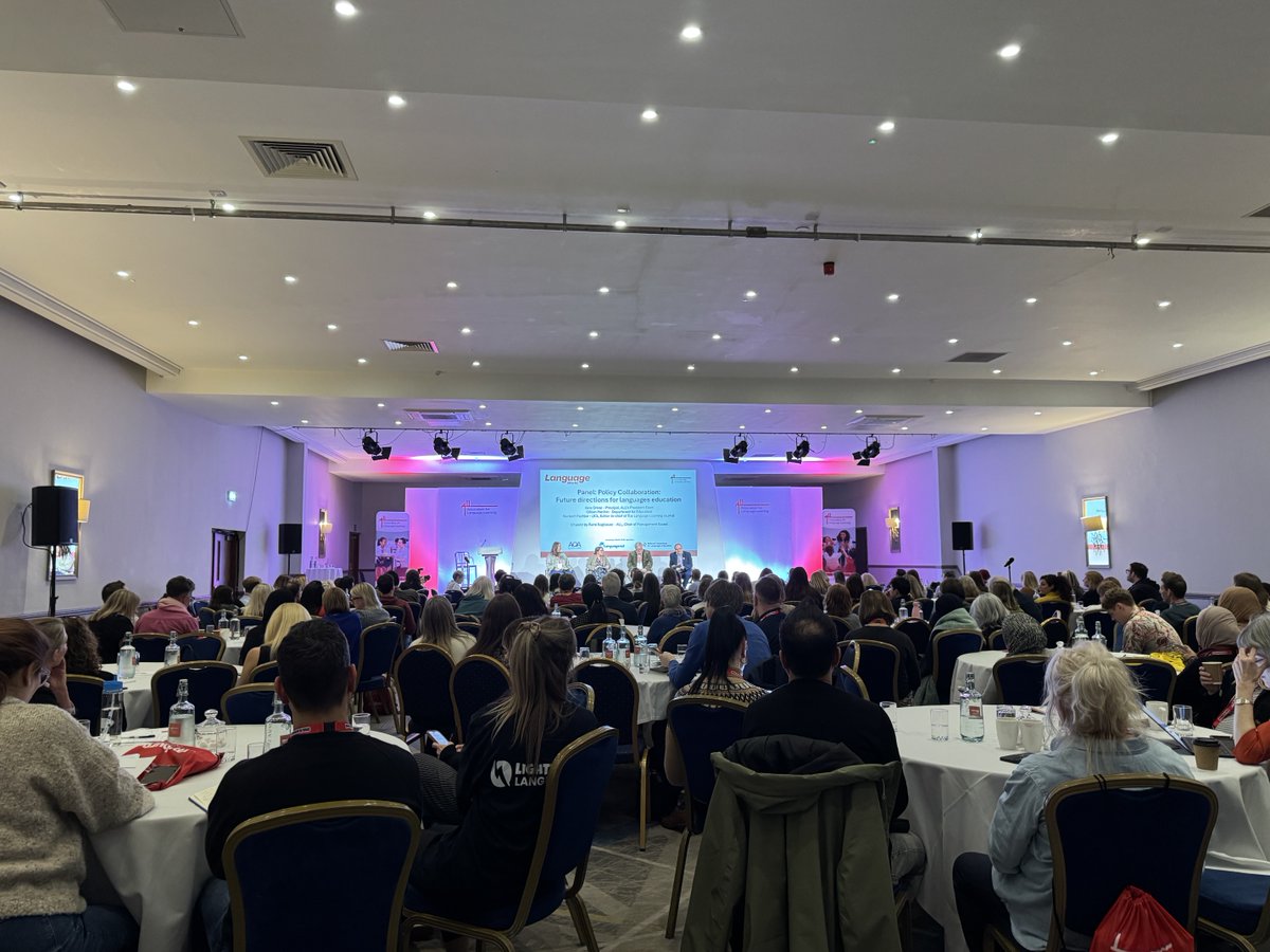 CristaHazell's tweet photo. A packed hall for the Policy Collaboration:Future directions for languages education panel led by ⁦@ALL4language⁩ Chair of Management Board w Dept for Education @UCL’s Norbert Pachler &amp; North Cambridge Academy’s HT ⁦@janedriver1⁩ #all4language #mfltwitterati #lw2026 https://t.co/lwA8lpfKoz