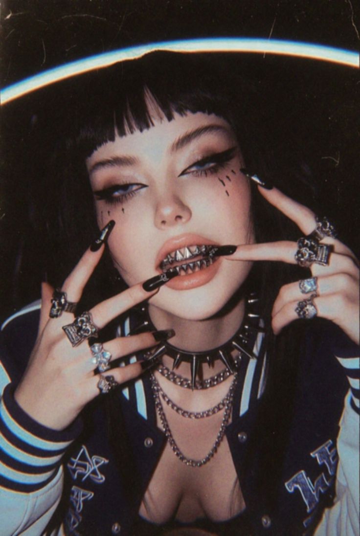 𝑨𝒍𝒊𝒄𝒆 ⛧ tweet media