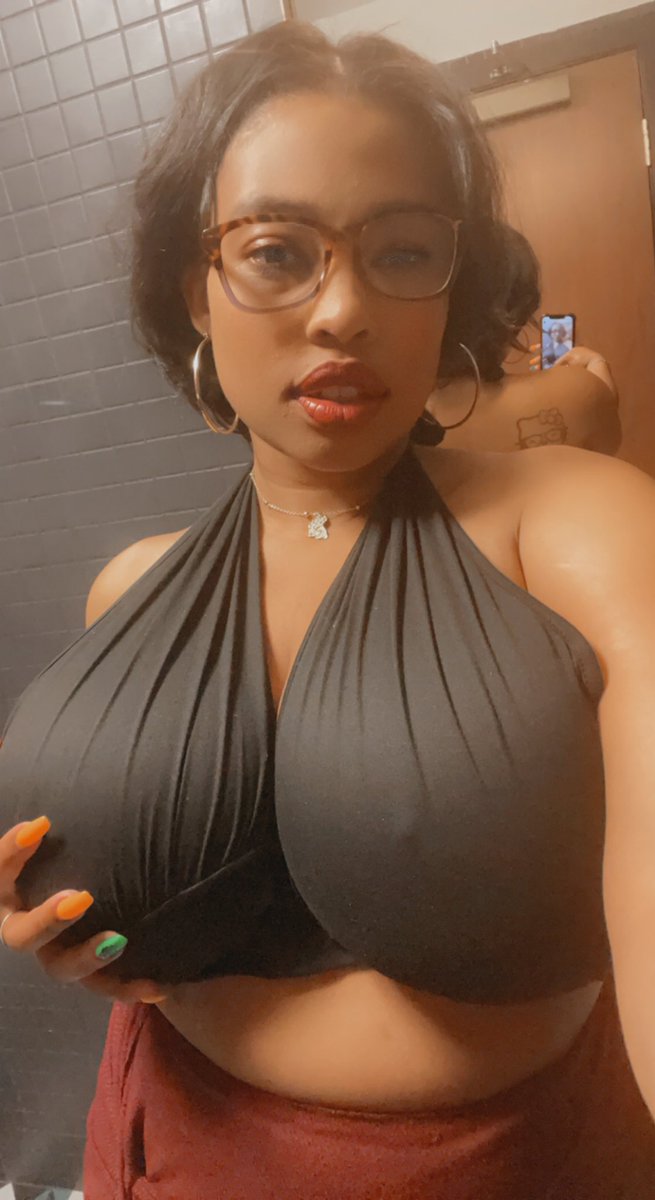 Pretty Thoughts tweet media