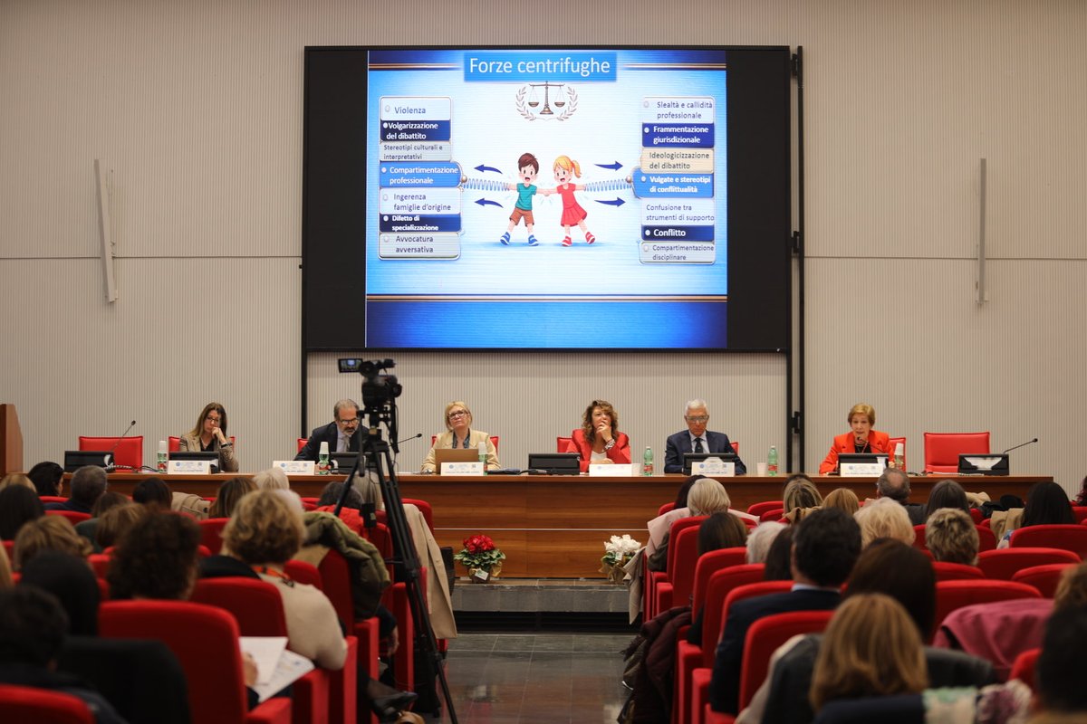 🏛️ Al via il XXII Congresso Nazionale CAMMINO
Si apre oggi la prima giornata di lavori nella prestigiosa cornice dell’Aula Magna della Corte d’Appello, nel cuore della Cittadella Giudiziaria di Salerno 📍.

#Camminò #DirittoDiFamiglia #Salerno #Bigenitorialità