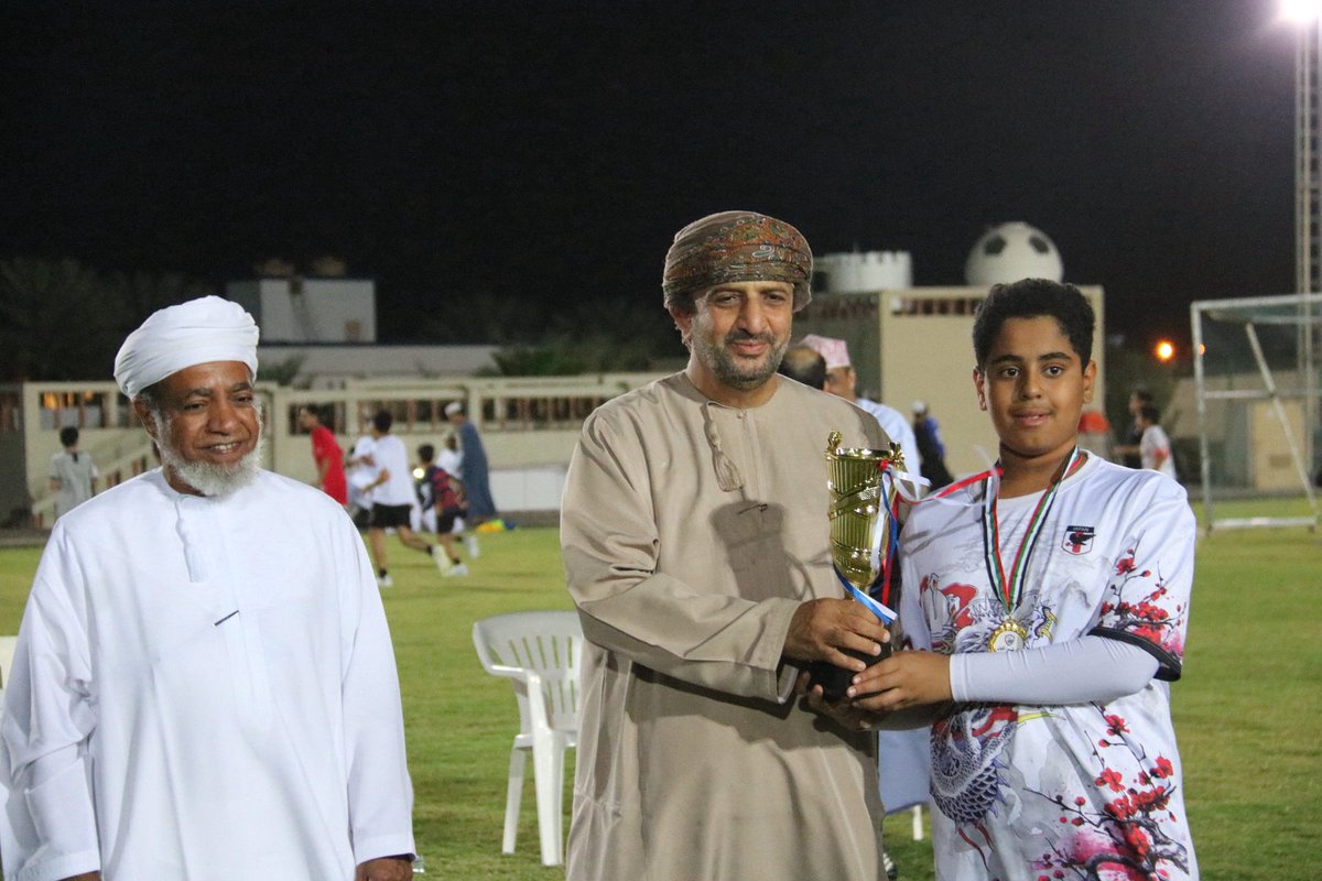 فريق العينين الرياضي tweet media