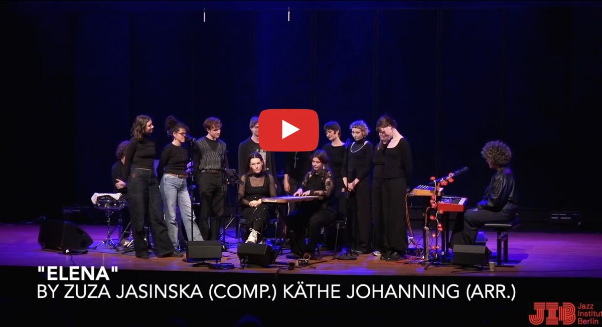 musikalien's tweet photo. Licht aus, Spot an: Ein musikalischer Moment für Ihr Wochenende - https://t.co/xgI8BAXUd7 https://t.co/v1ooVnoihp