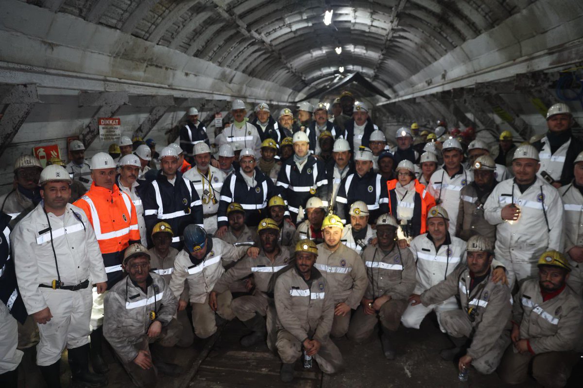 Mesut Özil tweet media