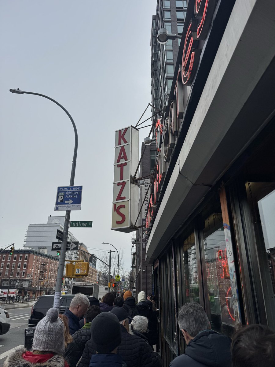 Paulie Meatballs tweet media