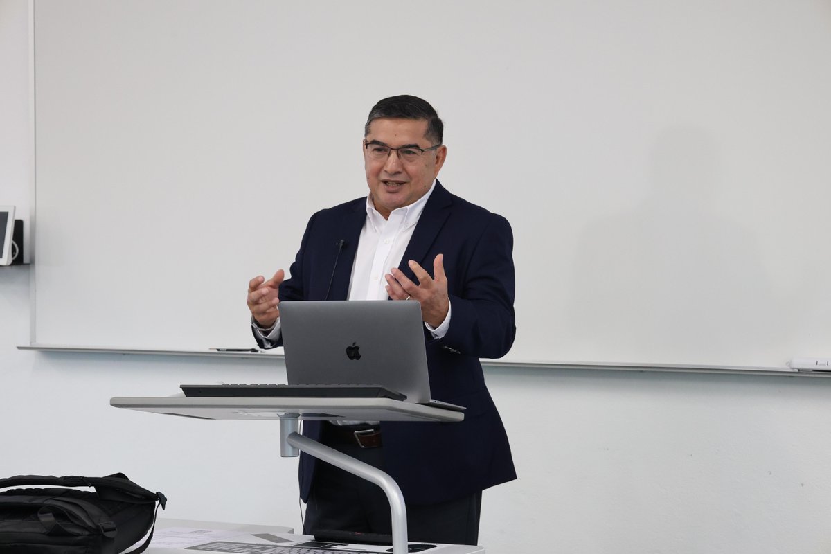 EGADE Business School tweet media