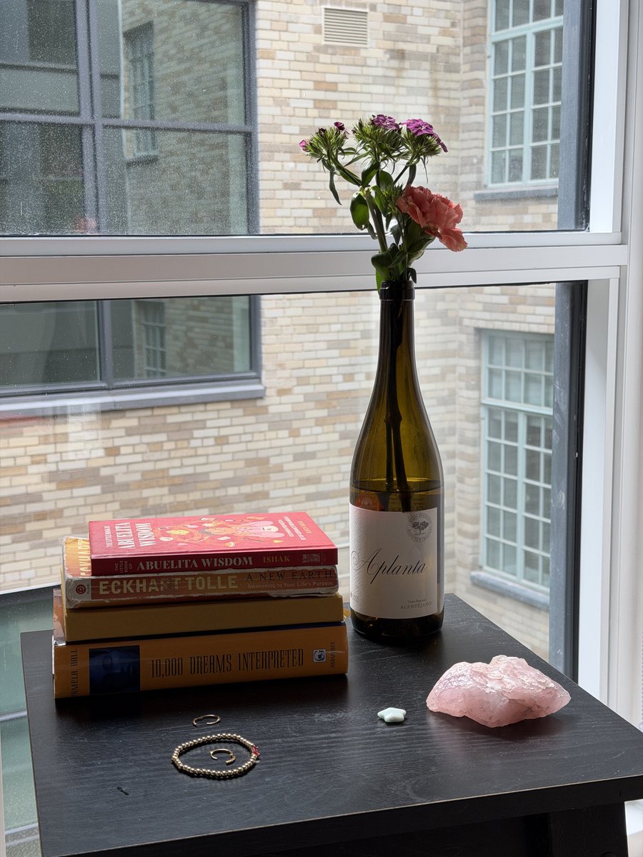 dirtyfern's tweet photo. i love my lil home https://t.co/LXtpDbJpgq