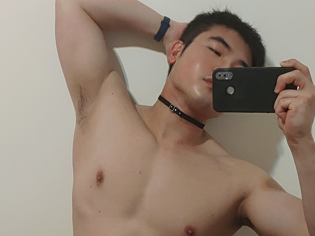 XOXOHORBTM's tweet photo. 肉臀照跟臉照對得上嗎？ https://t.co/B1cbytZPPk