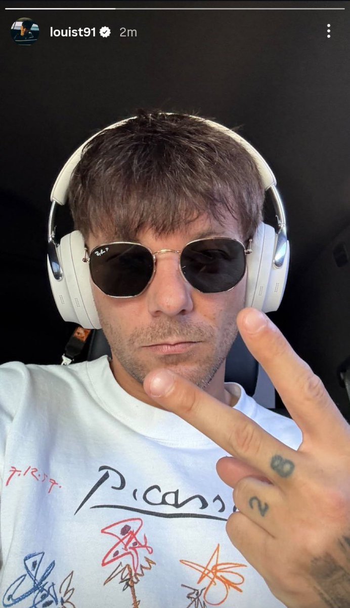 FIRST SELFIE OF LOUIS 2026!!!