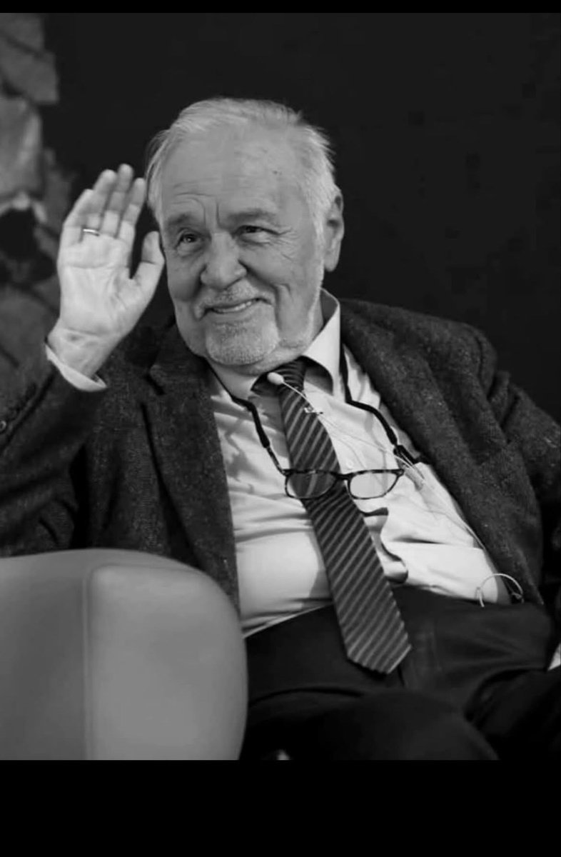 serapyilmaz06's tweet photo. Türk Milletinin başı sağ olsun 🇹🇷🖤 https://t.co/CY2amZXxWE