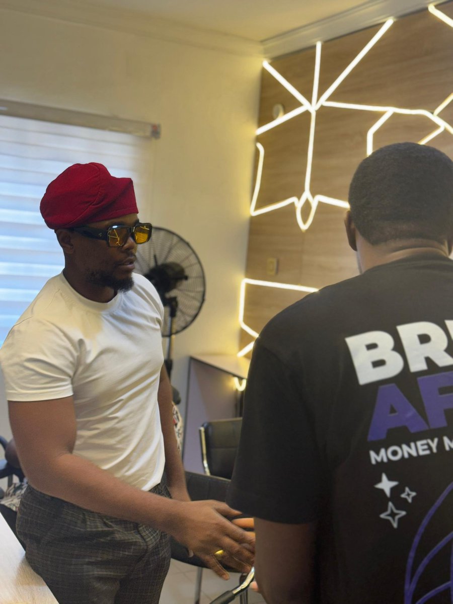 Mike Conqueror tweet media