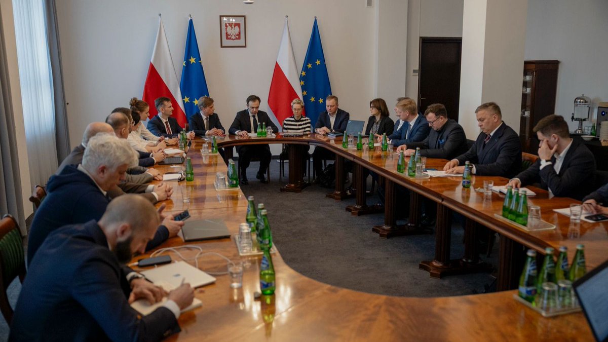 Piotr Mieczkowski TMT tweet media