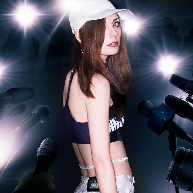 🚨: Hannah Diamond changes name of beloved song “Hi” to “Bonjour, Hi” after pressure from the OQLF (Office québécois de la langue française).