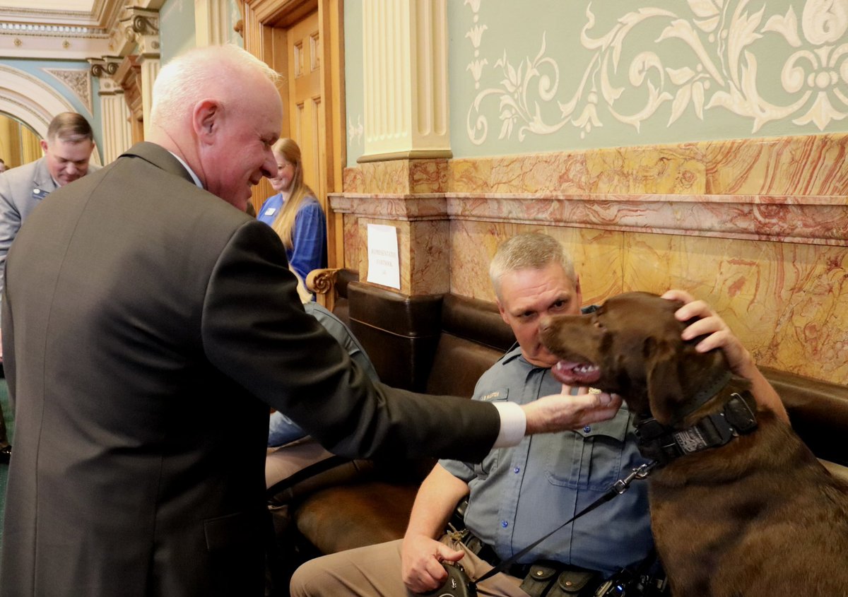 Representative Anthony Hartsook tweet media