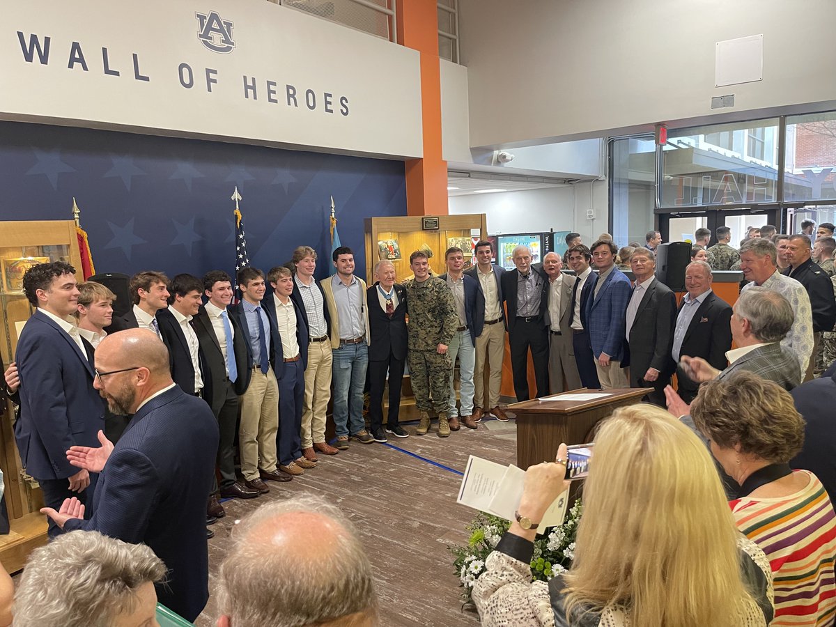 Sigma Pi Fraternity tweet media