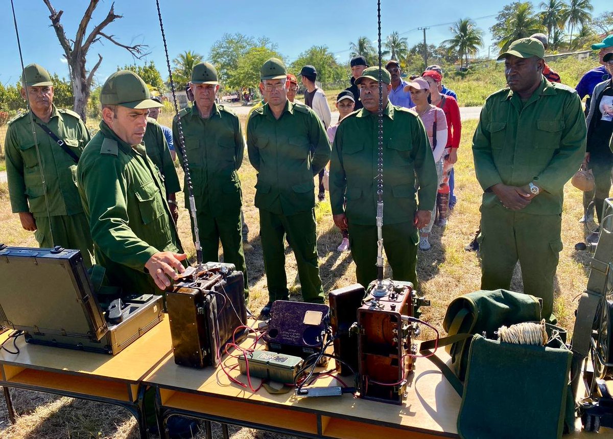 En el Día Territorial de la Defensa, #Camaguey se prepara para posibles escenarios de guerra no convencional. En tiempos donde arrecian invasiones imperiales, estamos preparados y alertas. Que el enemigo sepa siempre que #CubaEstáFirme. Aquí no se rinde nadie. #PorCamagueyTodo