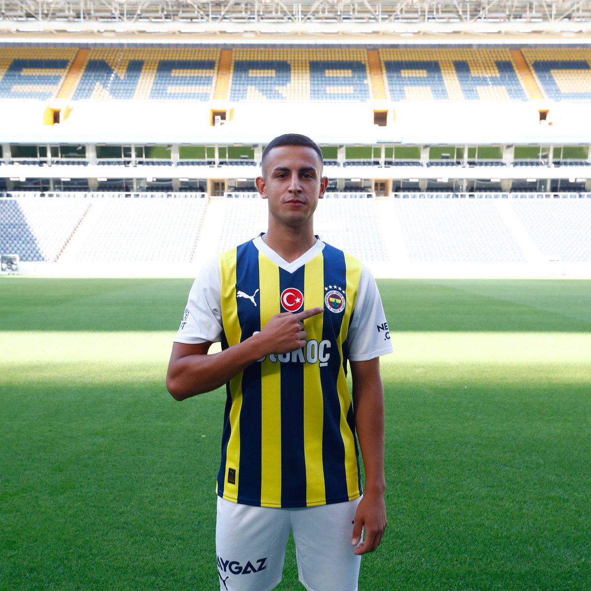 CanarySports tweet media