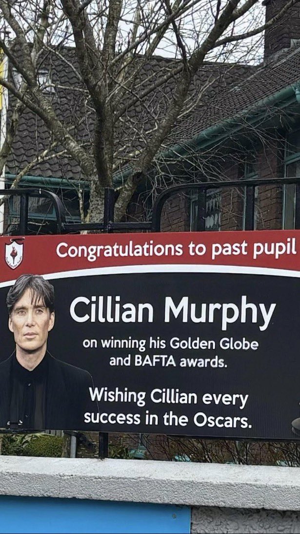 FionaSmall's tweet photo. A tradition with Irish actors is being very parochially proud in some of the funniest ways https://t.co/qgIMoLOXKX