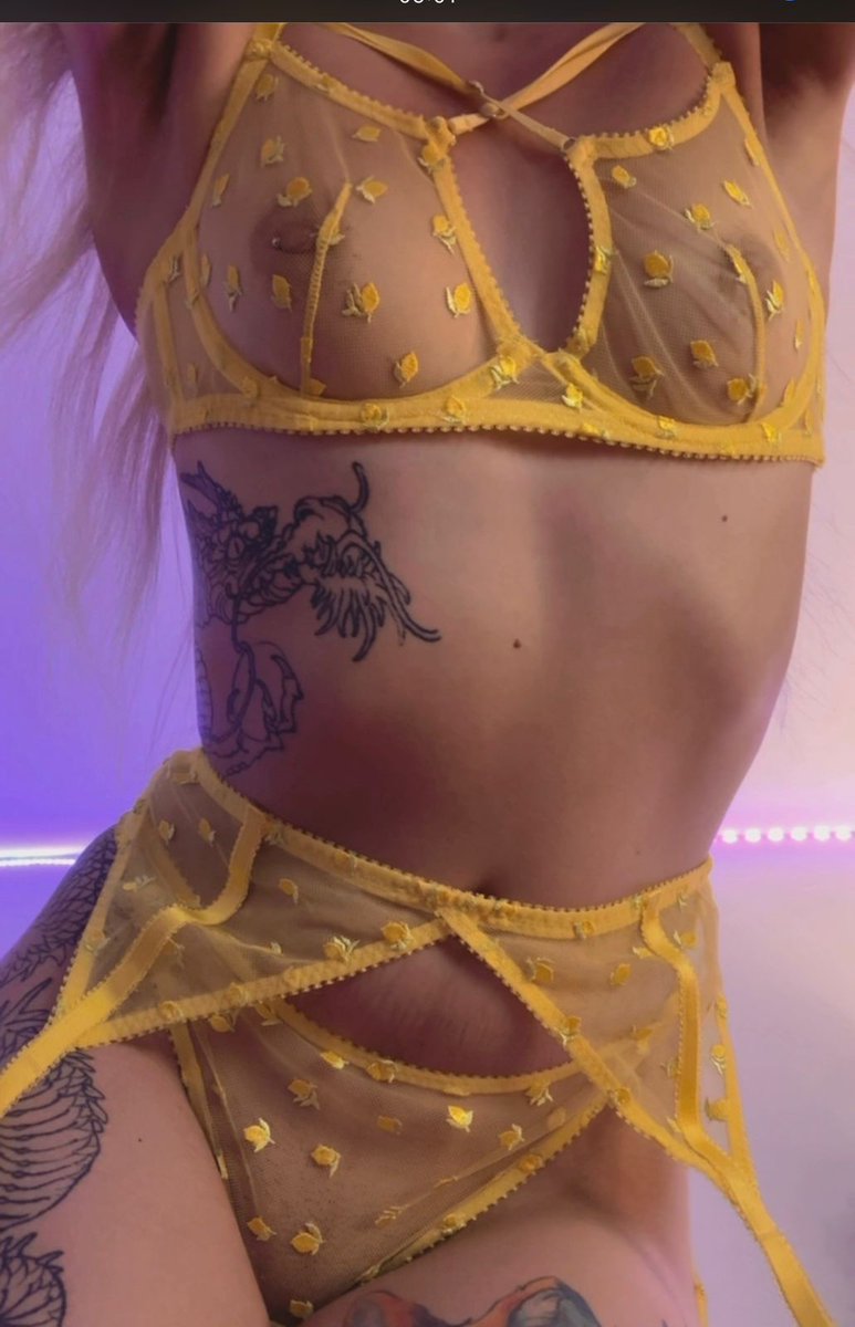 MistressMommyKate tweet media