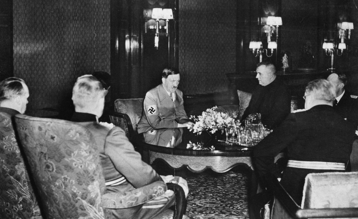 Anton Hruboň tweet media