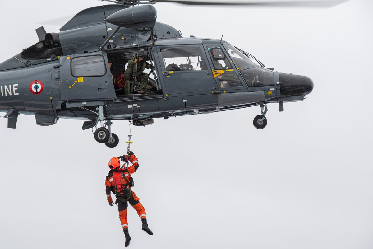 Marine nationale tweet media