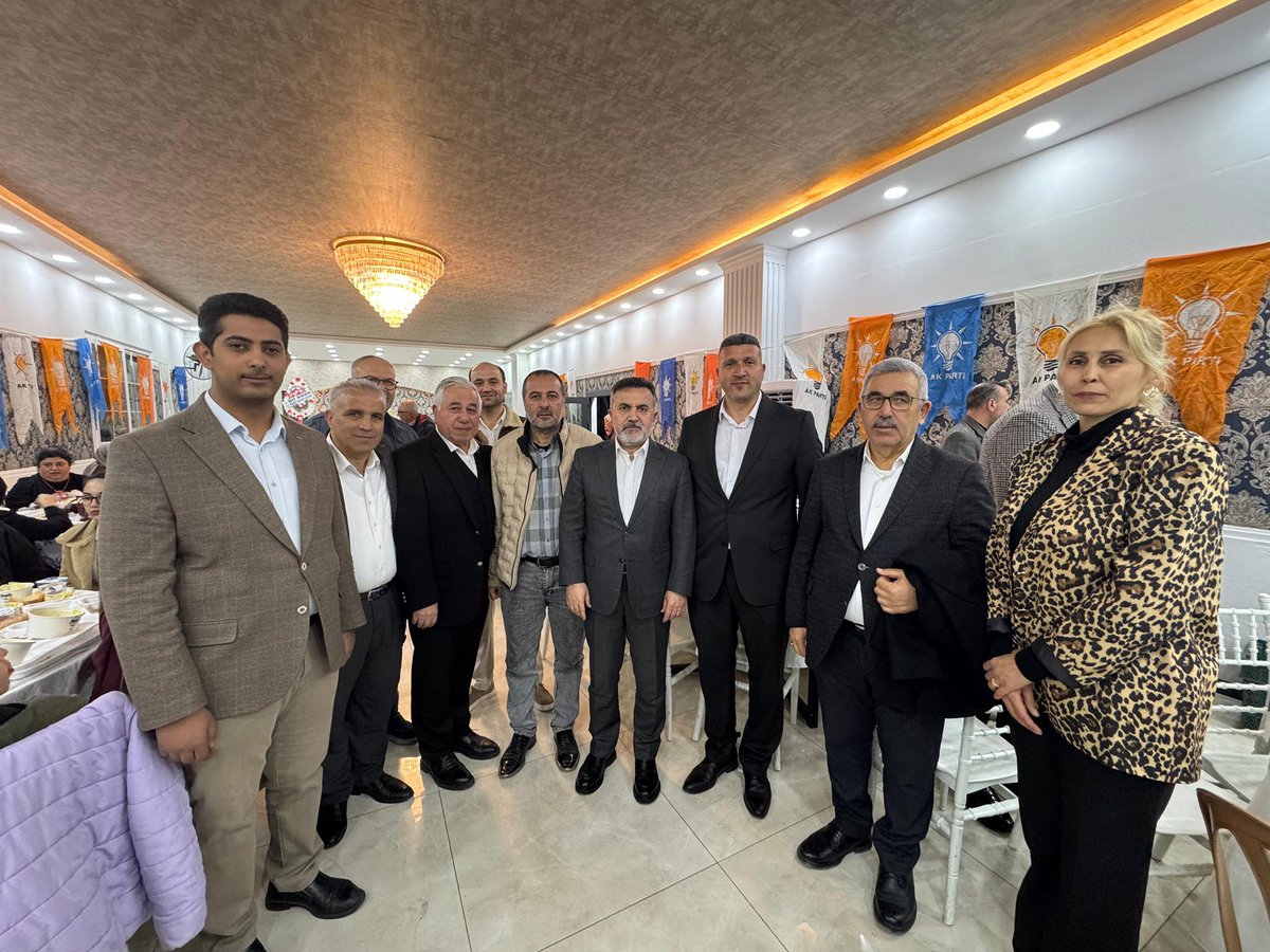 Tamer_Dagli's tweet photo. 📍Pozantı

İlçe Teşkilatımızın kıymetli mensupları ile iftar sofrasında buluştuk. 🌙 

Ramazan’ın bereketini paylaşırken teşkilat çalışmalarımızı da değerlendirme imkânı bulduk. Birlik ve beraberlik içinde, milletimize hizmet yolunda aynı kararlılıkla çalışmaya devam ediyoruz.

#MilletimizleYolumuzBir