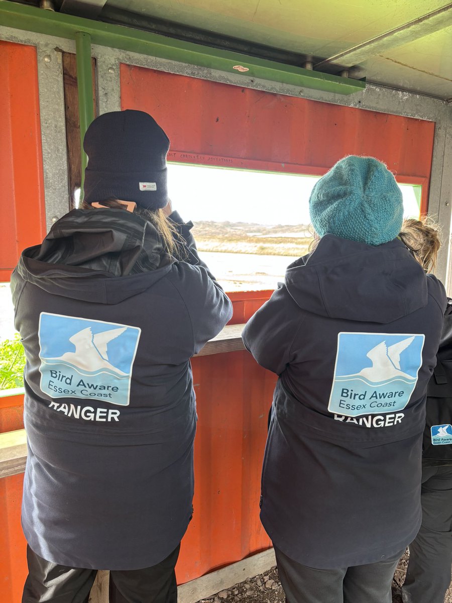 Birdwisenk's tweet photo. Today we headed over to the other side of the #ThamesEstuary to our friends @BirdAwareEssex
What a lovely sunny βοΈ day it turned into, thanks for having us!
π¦ππΆ
#birdwise #birdaware #thames #kent #essex https://t.co/yEwxBNaM86