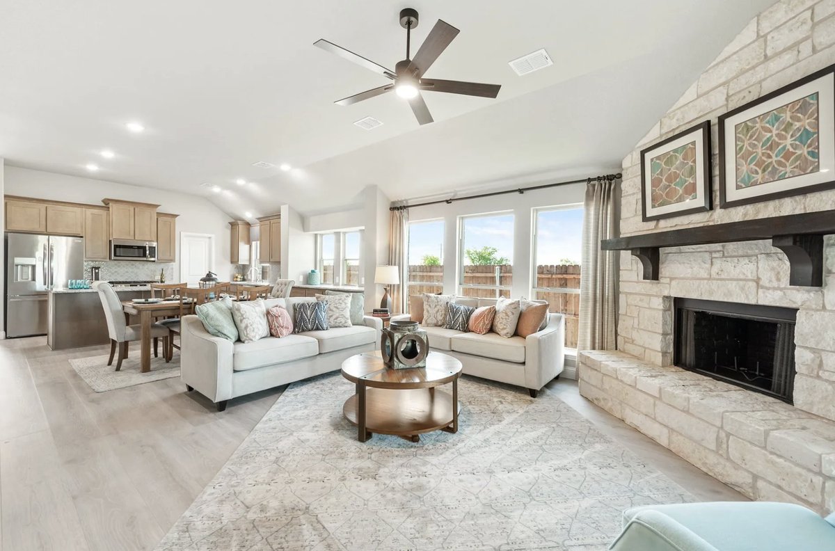 Daisy Greek tweet media