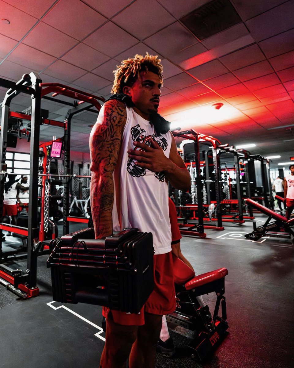 Dyzier Carter tweet media