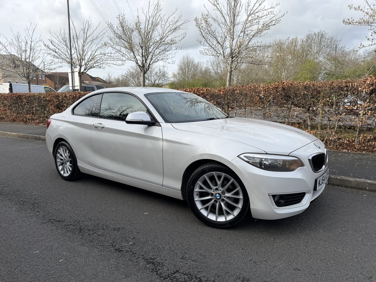 SellUsYourCars's tweet photo. #CarsWeHaveBought💰
2014 BMW 218d 2.0L Diesel Manual Coupe. On 106k miles, in pearlescent mineral white colour. Really good condition & a really nice looking car! 🦢🤍
💬@Sellusyourcars
🌐https://t.co/AG51YFeOAB
📍Aylesbury, Buckinghamshire.
#BMW #218d #BMW218d https://t.co/7aqBpnjWU7