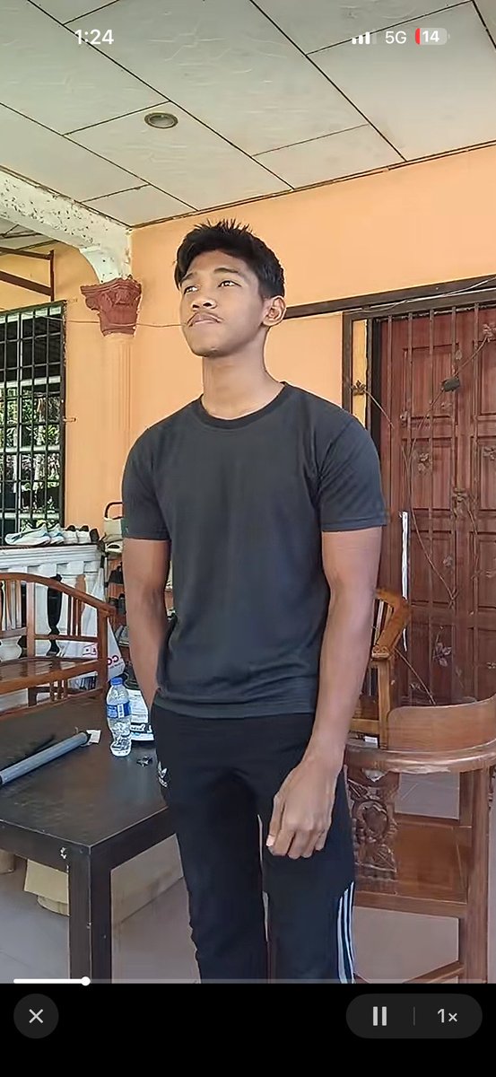 AAsrof37283's tweet photo. siapa apa video nya..dlu pernah liat sekarang xde..enak bangat https://t.co/kUjox1R1wL