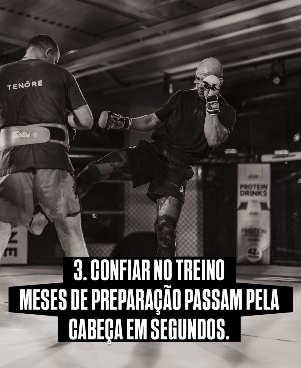 gregory_mma's tweet image. Mas antes de entrar no octógono a batalha já começou na mente.

Qual você acha mais difícil em uma luta:

o controle mental ou o preparo físico? 👇🏾 

#ufc #bastidores #atleta #robocop #ufcbrasil