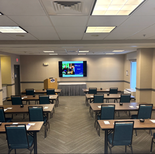 HRFoodSafe's tweet photo. Don’t jinx yourself this Friday the 13th…double check that everyone is ServSafe® Food Protection Manager certified! Sign up for a class at https://t.co/GZKa5oYydd or reach out to us at info@hrfoodsafe.com to learn more about booking a private class for your whole team! https://t.co/9foBRJ4bLV