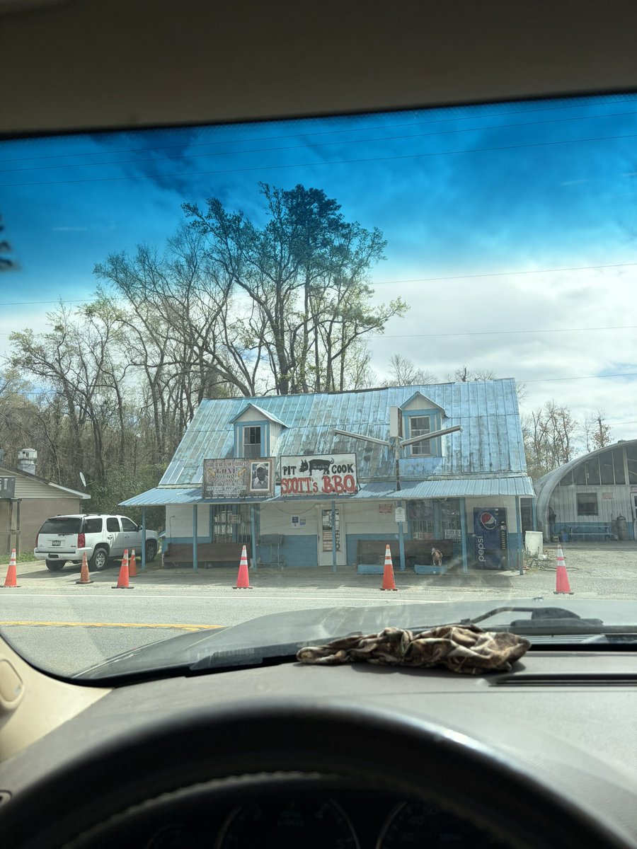 Michael “Gator” Allen tweet media